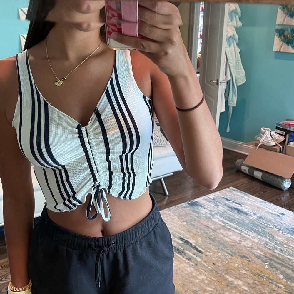 NWT pitaya crop top